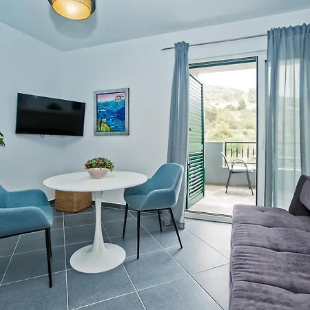Luxurious Apartments Maslina With Beach Milna  Exterior photo