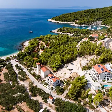 Luxurious Apartments Maslina With Beach Milna  Exterior photo