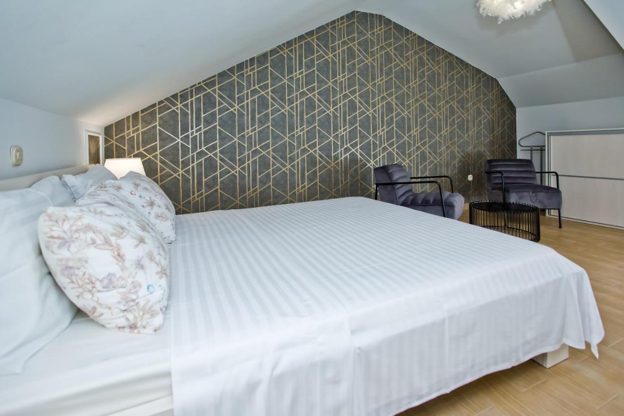 Apartment Maslina *