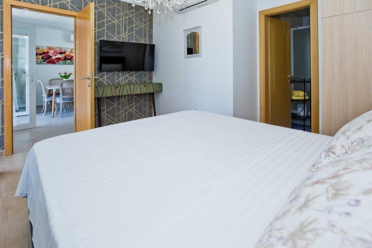 Apartment Maslina *
